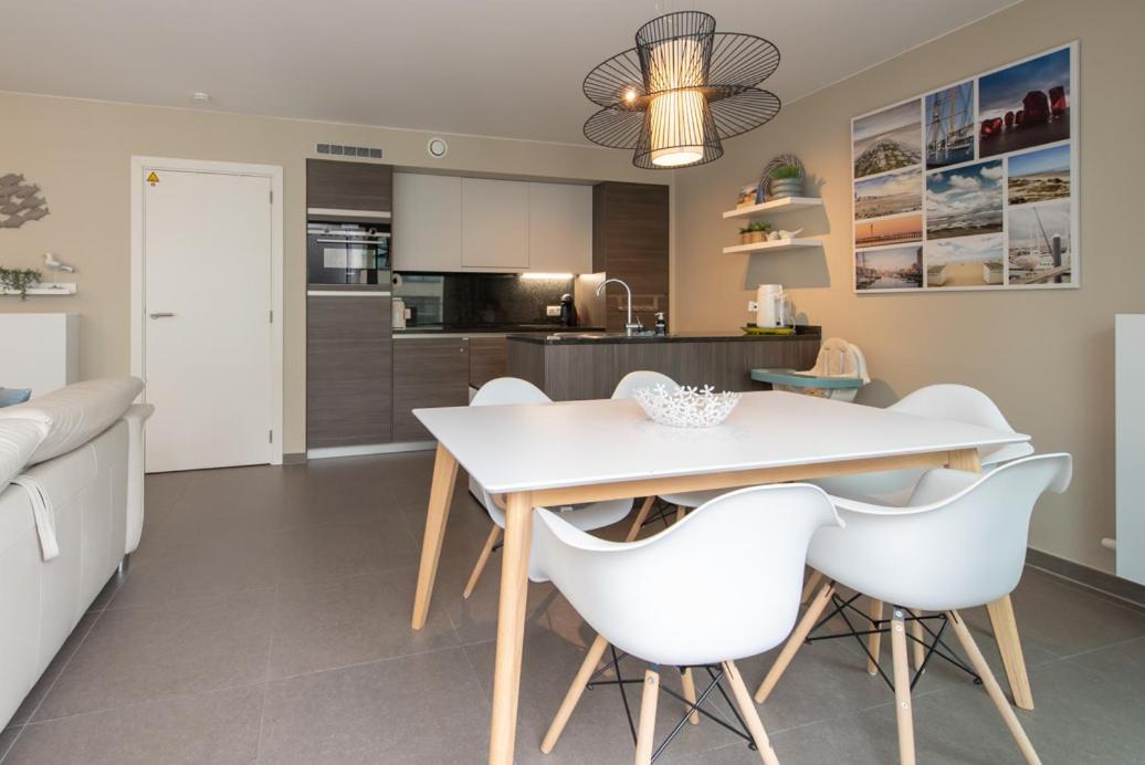 Westminster - Free Parking Appartement Oostende Buitenkant foto
